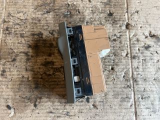 bontott MITSUBISHI Canter Bal első Ablakemelő Kapcsoló