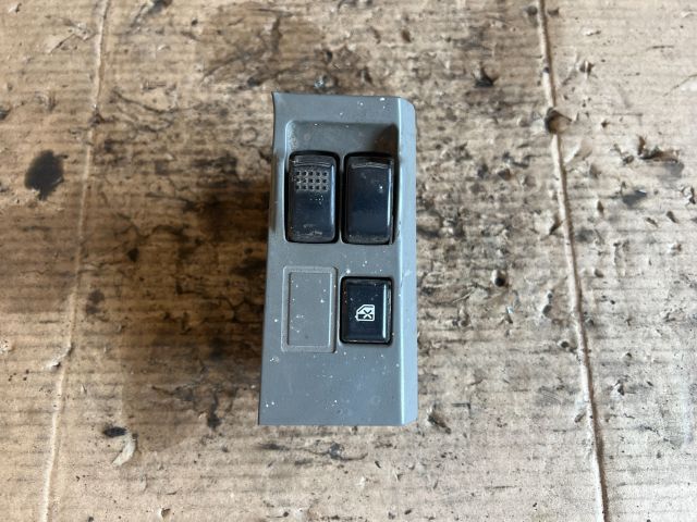 bontott MITSUBISHI Canter Bal első Ablakemelő Kapcsoló