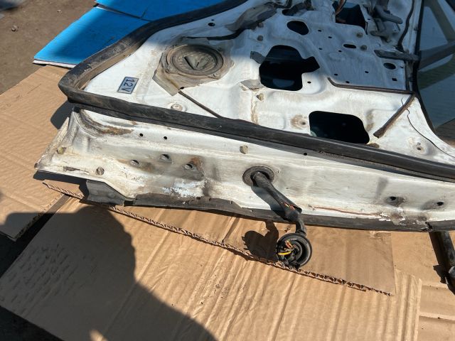 bontott MITSUBISHI Canter Bal első Ajtó (Üres lemez)