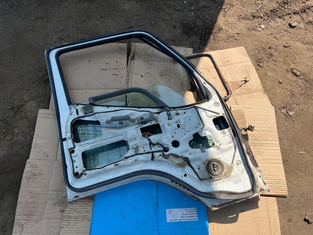 bontott MITSUBISHI Canter Bal első Ajtó (Üres lemez)