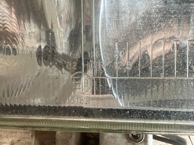 bontott MITSUBISHI Canter Bal Fényszóró