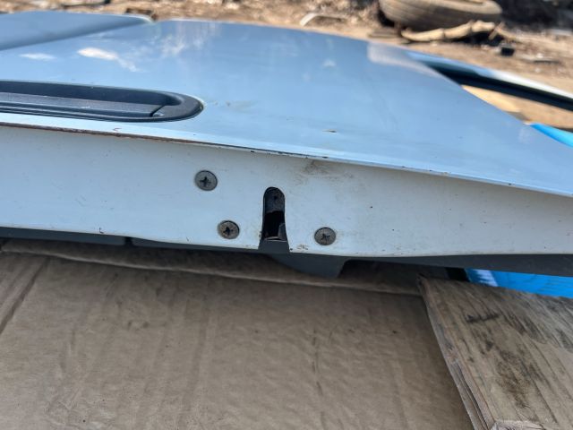 bontott MITSUBISHI Canter Bal hátsó Ajtó (Üres lemez)