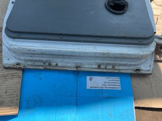 bontott MITSUBISHI Canter Bal hátsó Ajtó (Üres lemez)