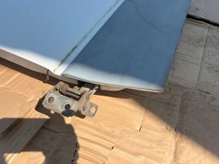 bontott MITSUBISHI Canter Bal hátsó Ajtó (Üres lemez)