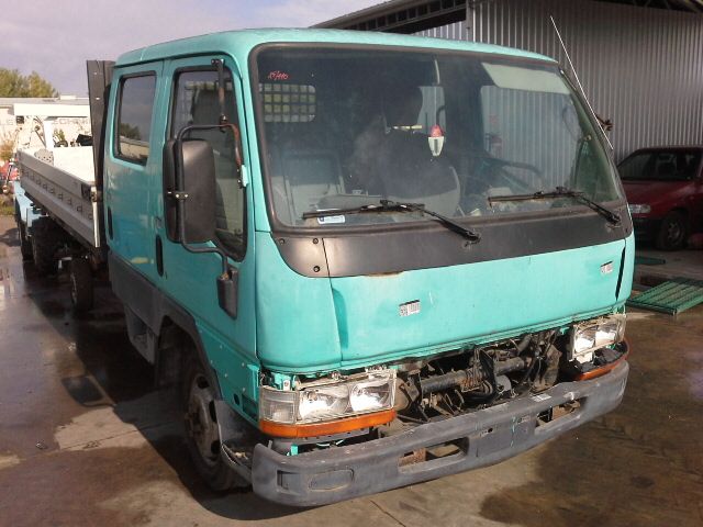 bontott MITSUBISHI Canter Jobb első Féknyereg Munkahengerrel