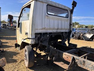 bontott MITSUBISHI Canter Váltó Kulissza