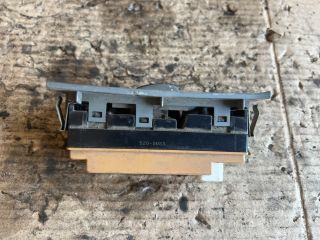 bontott MITSUBISHI Canter Jobb első Ablakemelő Kapcsoló