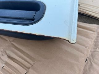 bontott MITSUBISHI Canter Jobb első Ajtó (Üres lemez)