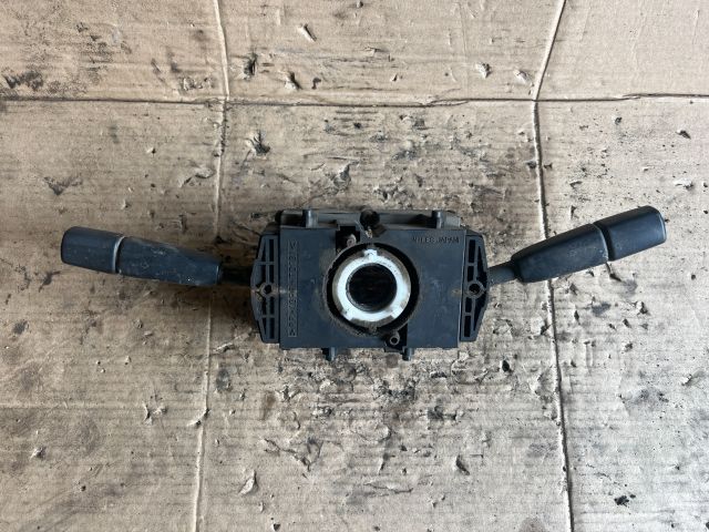 bontott MITSUBISHI Canter Komplett Kormánykapcsoló (Bajuszkapcsoló)