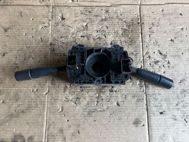 bontott MITSUBISHI Canter Komplett Kormánykapcsoló (Bajuszkapcsoló)