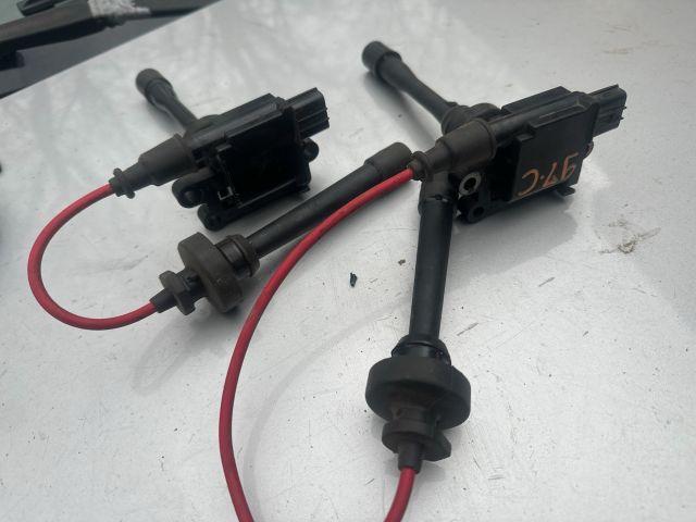 bontott MITSUBISHI CARISMA Gyújtótrafó Szett