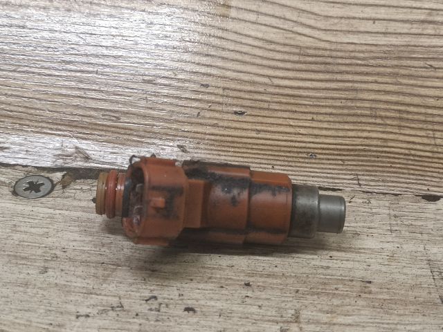 bontott MITSUBISHI CARISMA Porlasztó (1 db)