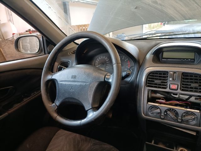 bontott MITSUBISHI CARISMA Porlasztó (1 db)