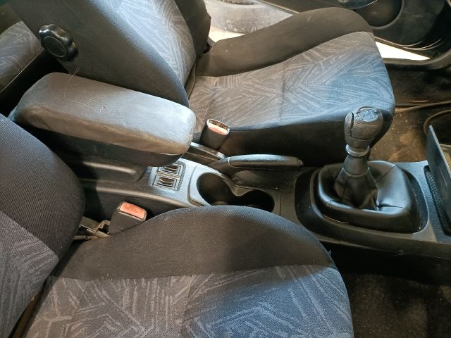 bontott MITSUBISHI CARISMA Porlasztó (1 db)