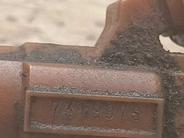 bontott MITSUBISHI CARISMA Porlasztó (1 db)