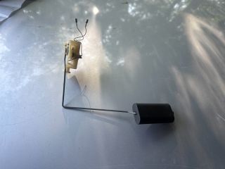 bontott MITSUBISHI CARISMA Üzemanyagszint Jeladó