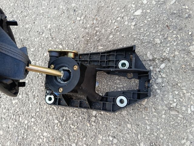 bontott MITSUBISHI CARISMA Váltó Kulissza