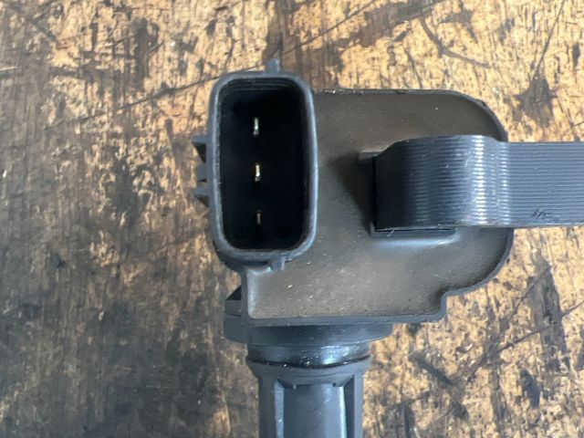 bontott MITSUBISHI CARISMA Gyújtótrafó