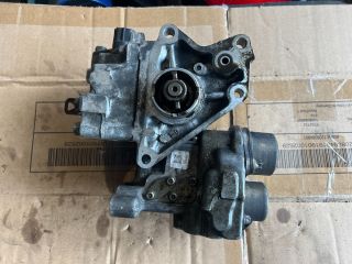 bontott MITSUBISHI CARISMA Nagynyomású Szivattyú