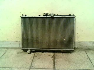 bontott MITSUBISHI CARISMA Vízhűtő Radiátor (Nem klímás)