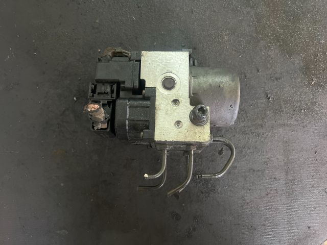 bontott MITSUBISHI CARISMA ABS Kocka