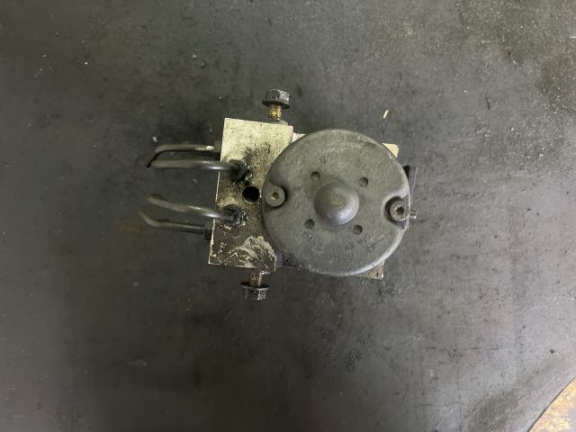 bontott MITSUBISHI CARISMA ABS Kocka