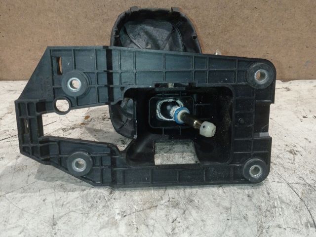 bontott MITSUBISHI CARISMA Váltó Kulissza