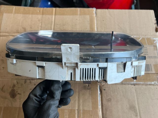 bontott MITSUBISHI CARISMA Kilométeróra