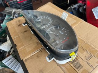 bontott MITSUBISHI CARISMA Kilométeróra