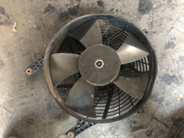 bontott MITSUBISHI CARISMA Hűtőventilátor