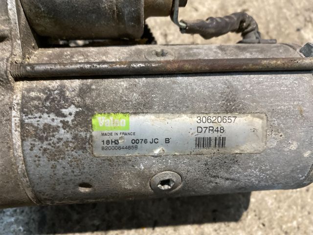 bontott MITSUBISHI CARISMA Önindító