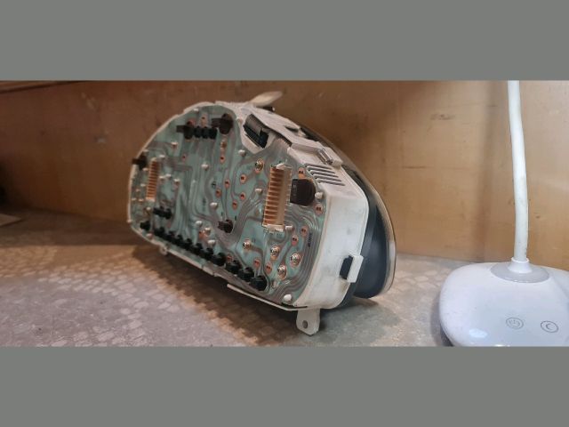 bontott MITSUBISHI CARISMA Kilométeróra