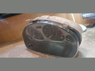 bontott MITSUBISHI CARISMA Kilométeróra