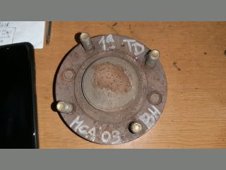 bontott MITSUBISHI CARISMA Bal hátsó Kerékagy