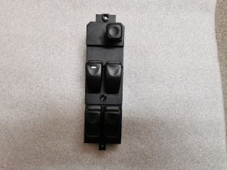 bontott MITSUBISHI CARISMA Ablakemelő Kapcsoló Négyes / Kettes