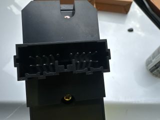 bontott MITSUBISHI CARISMA Ablakemelő Kapcsoló Négyes / Kettes