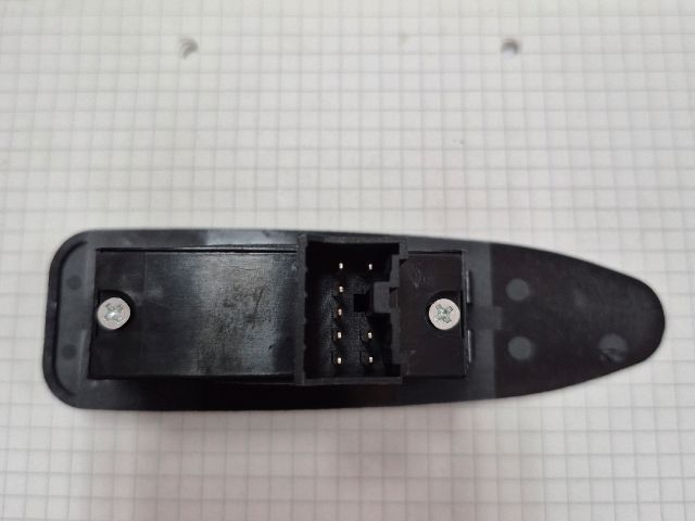 bontott MITSUBISHI CARISMA Ablakemelő Kapcsoló (Pozíciófüggetlen)