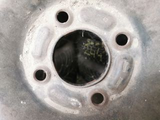 bontott MITSUBISHI CARISMA Acélfelni (1 db)