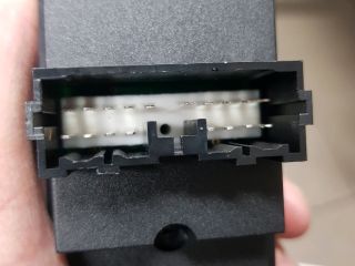 bontott MITSUBISHI CARISMA Bal első Ablakemelő Kapcsoló