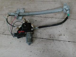 bontott MITSUBISHI CARISMA Bal első Ablakemelő Szerkezet (Elektromos)