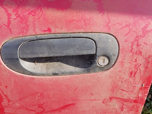 bontott MITSUBISHI CARISMA Bal első Ajtó (Részeivel)