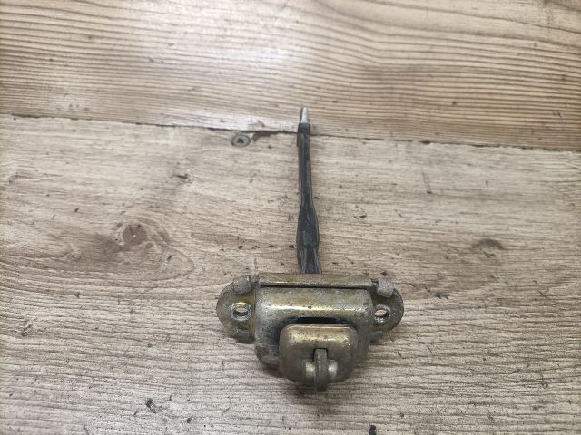 bontott MITSUBISHI CARISMA Bal első Ajtóhatároló