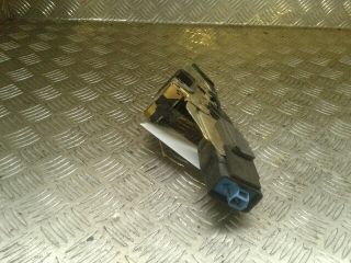 bontott MITSUBISHI CARISMA Bal első Ajtózár