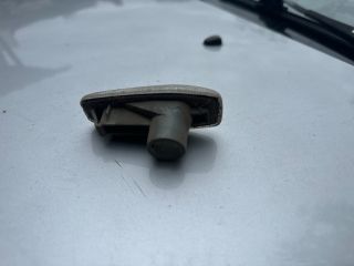 bontott MITSUBISHI CARISMA Bal első Sárvédő Irányjelző