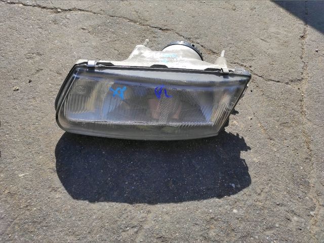 bontott MITSUBISHI CARISMA Bal Fényszóró