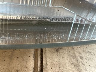 bontott MITSUBISHI CARISMA Bal Fényszóró