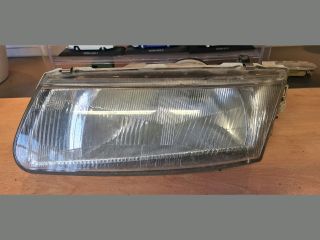 bontott MITSUBISHI CARISMA Bal Fényszóró