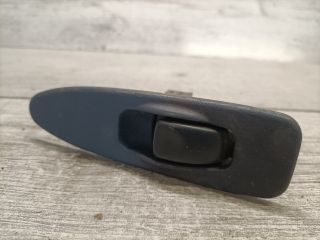 bontott MITSUBISHI CARISMA Bal hátsó Ablakemelő Kapcsoló