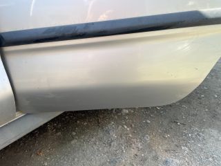 bontott MITSUBISHI CARISMA Bal hátsó Ajtó (Üres lemez)