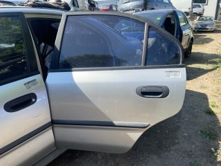 bontott MITSUBISHI CARISMA Bal hátsó Ajtó (Üres lemez)